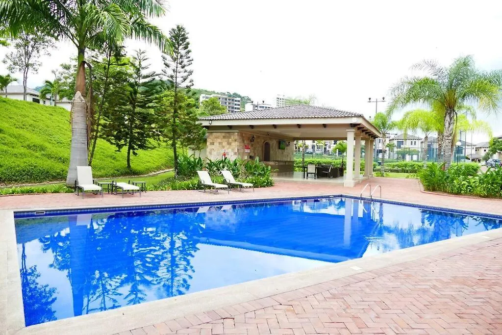 Vacation Family Dept 2 Via Costa American Consulate Guayaquil 0*,